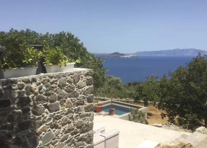 فيلة My Old Stone House In A 2 000 Sqm Private Garden With Fab Glamping Tent Mandrákion