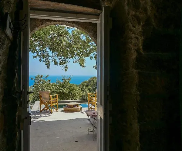 My Old Stone House In A 2 000 Sqm Private Garden With Fab Glamping Tent فيلة *